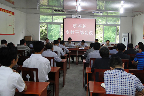 沙坪乡增添措施 强化依法治理_副本